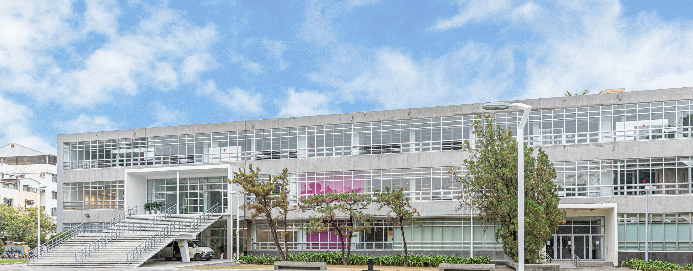 成大未來館，即成大博物館所典藏之《臺灣省立成功大學圖書館新建工程設計圖》圖組所描繪的主體─「原臺灣省立成功大學總圖書館」（現為臺南市登錄歷史建築）