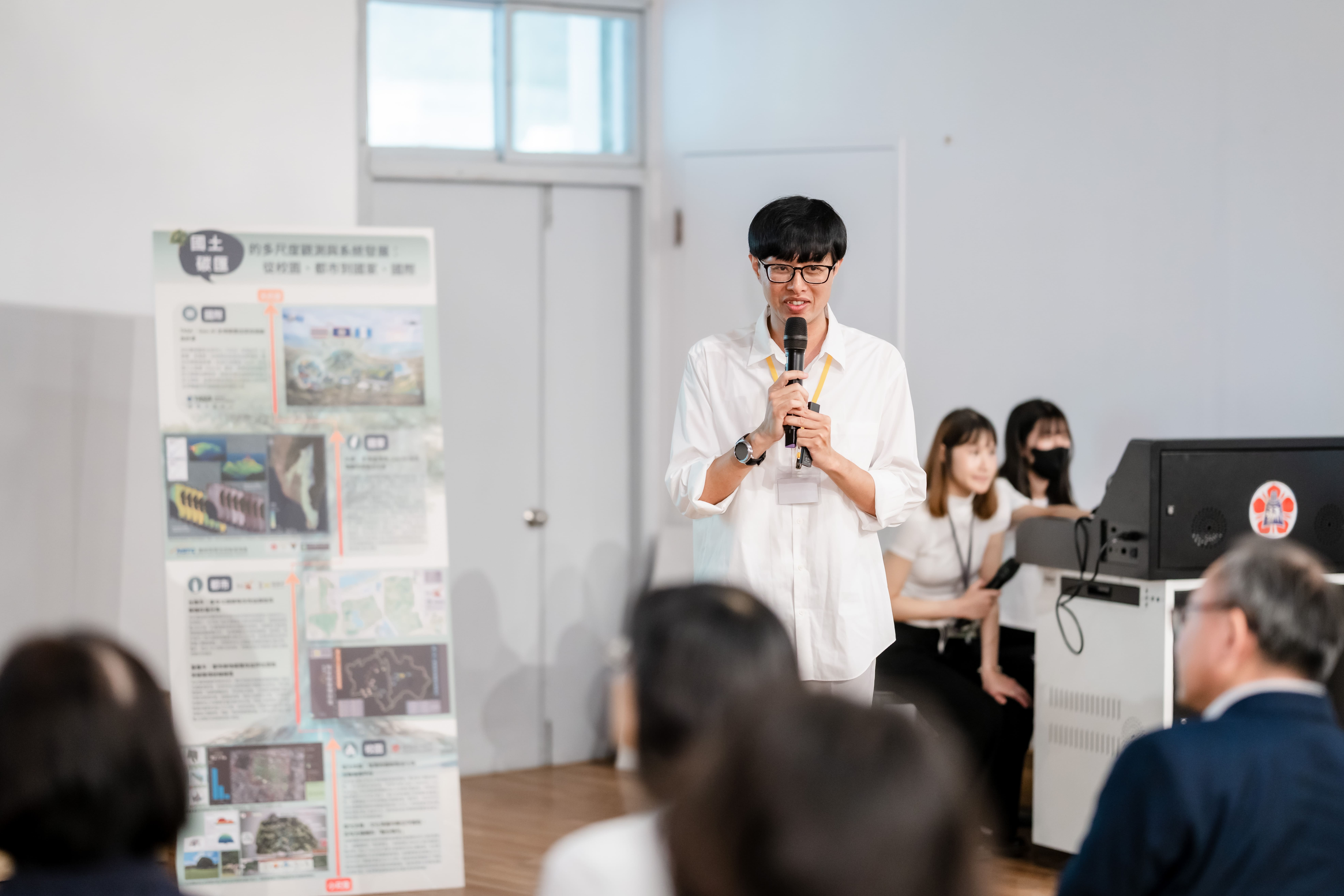 計畫主持人、成功大學測量及空間資訊學系吳治達教授表示，本研究為成功大學校內永續整合型計畫之一，透過空間資訊與人工智慧技術發展自然碳匯量化方法，並以校內具歷史意義的百年榕樹為示範場域