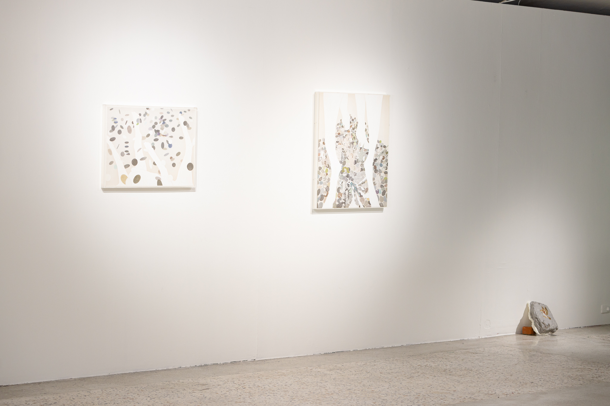 洪瑄作品：左《新局》、右《福壽路》