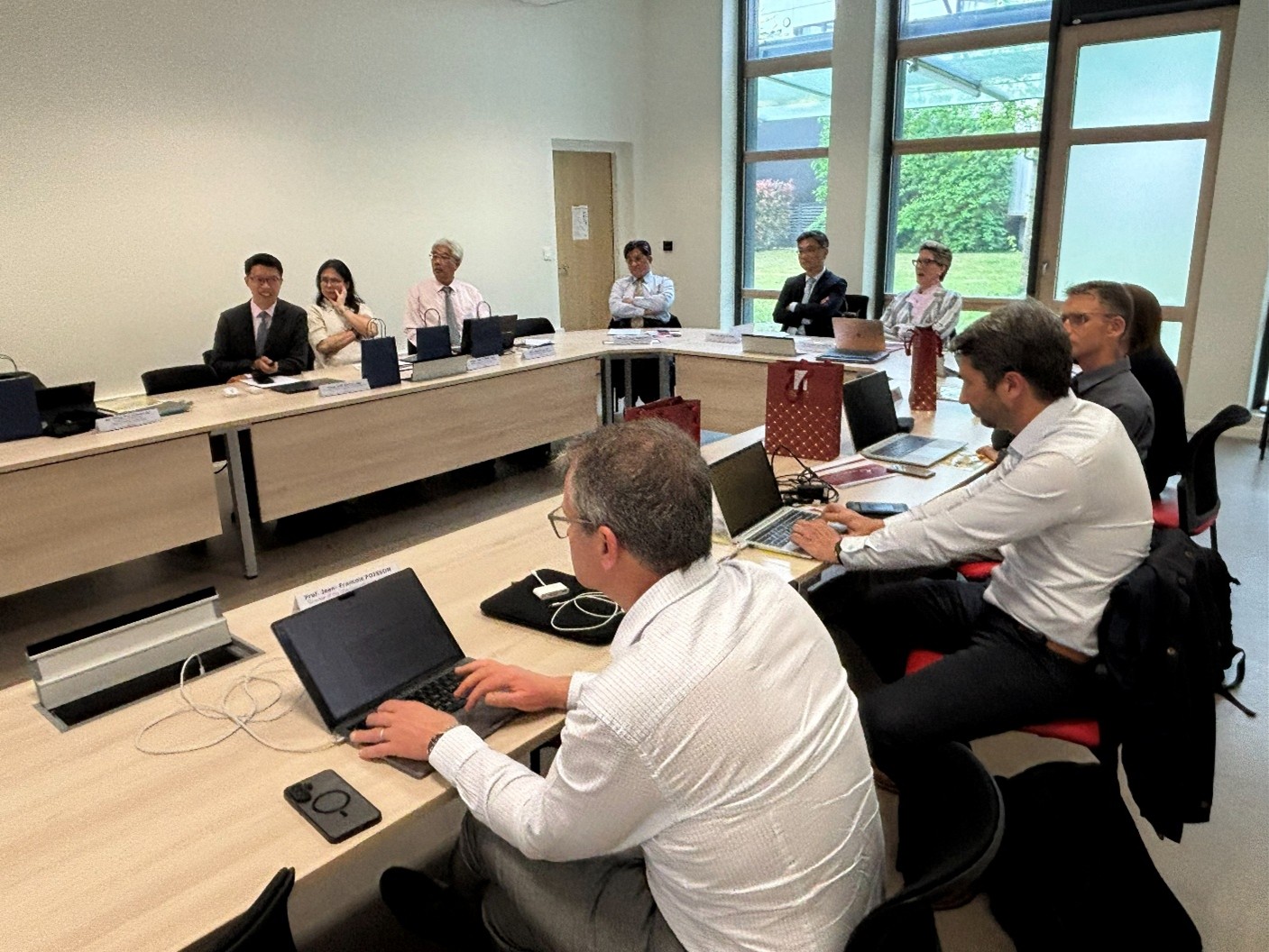 成大透過智慧健康照護工作坊，成功對接雙方科研優勢，落實跨領域的臨床與基礎研究互補