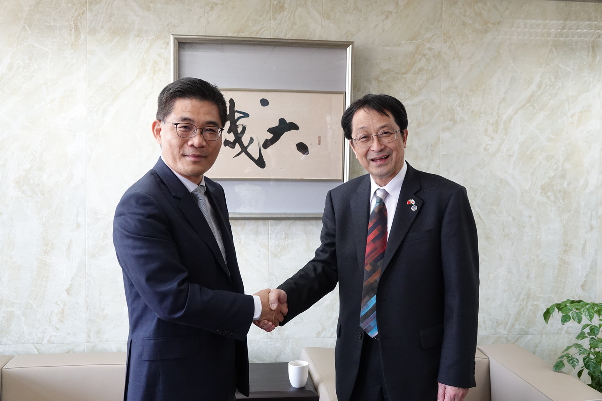 President of University of Tsukuba Visits NCKU and Signs JV Campus ...